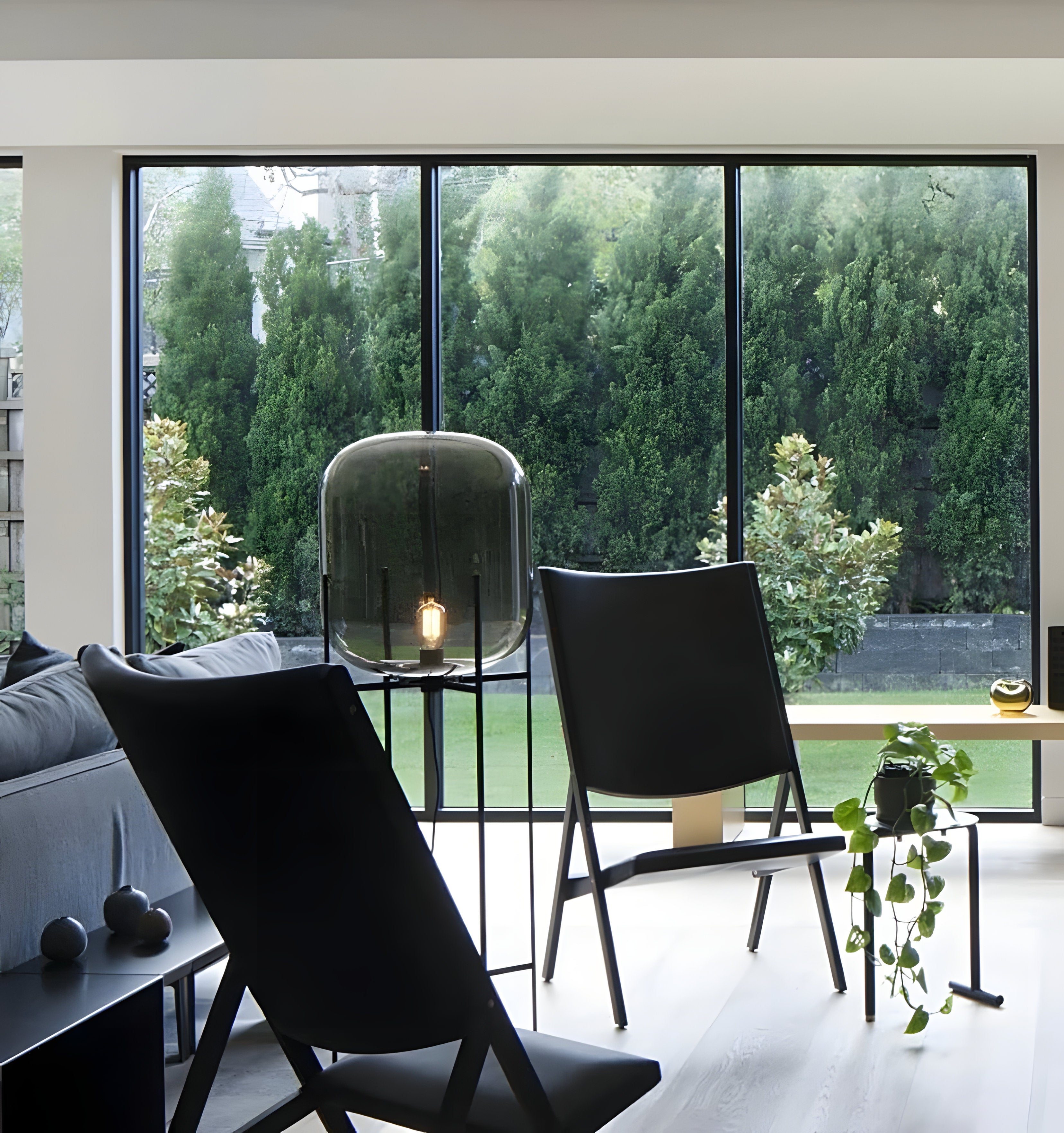 ODA FLOOR LAMP