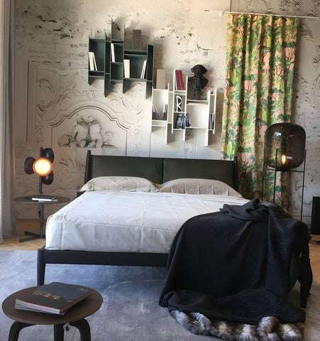 ODA FLOOR LAMP