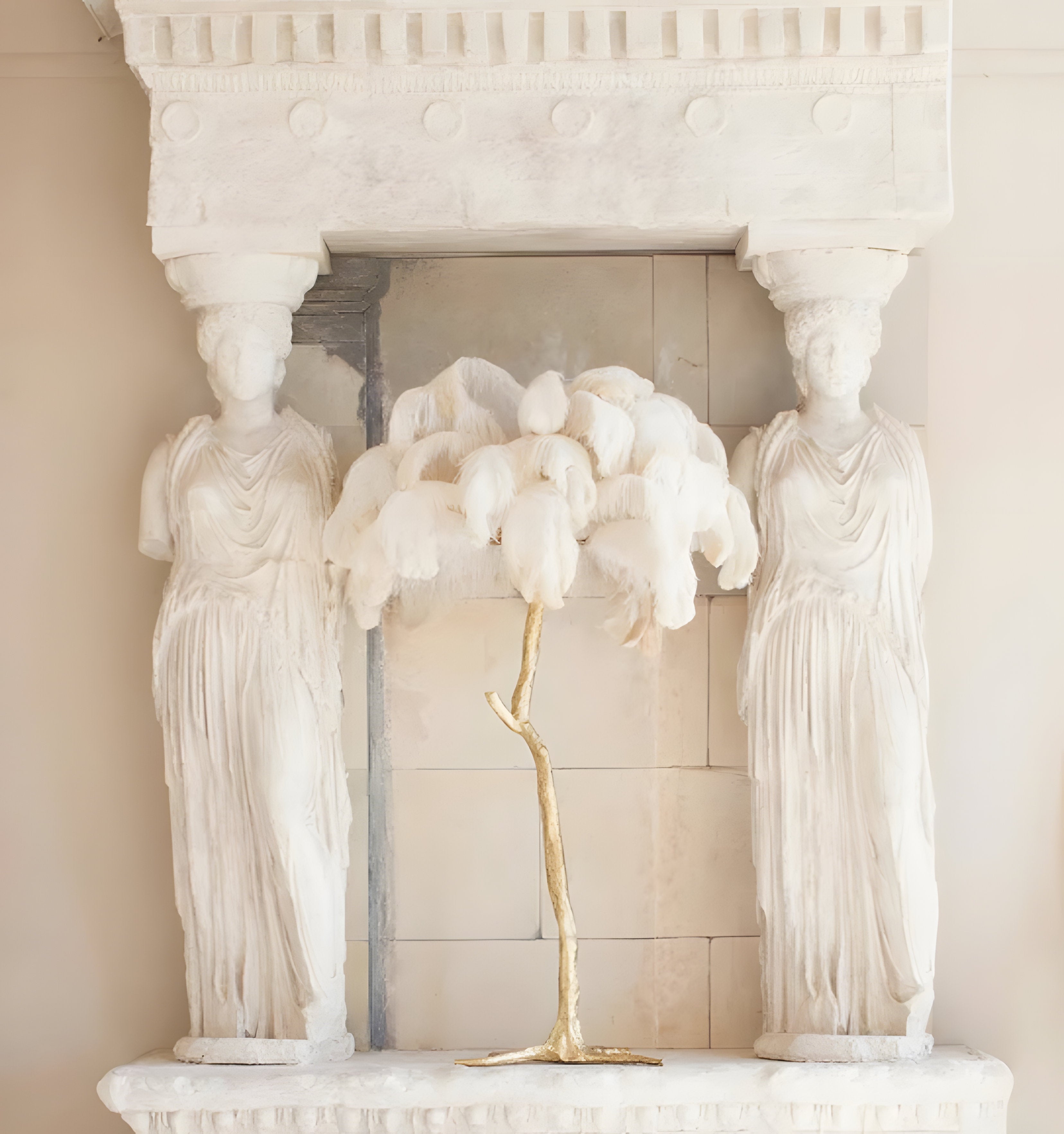 OSTRICH FEATHER TABLE LAMP