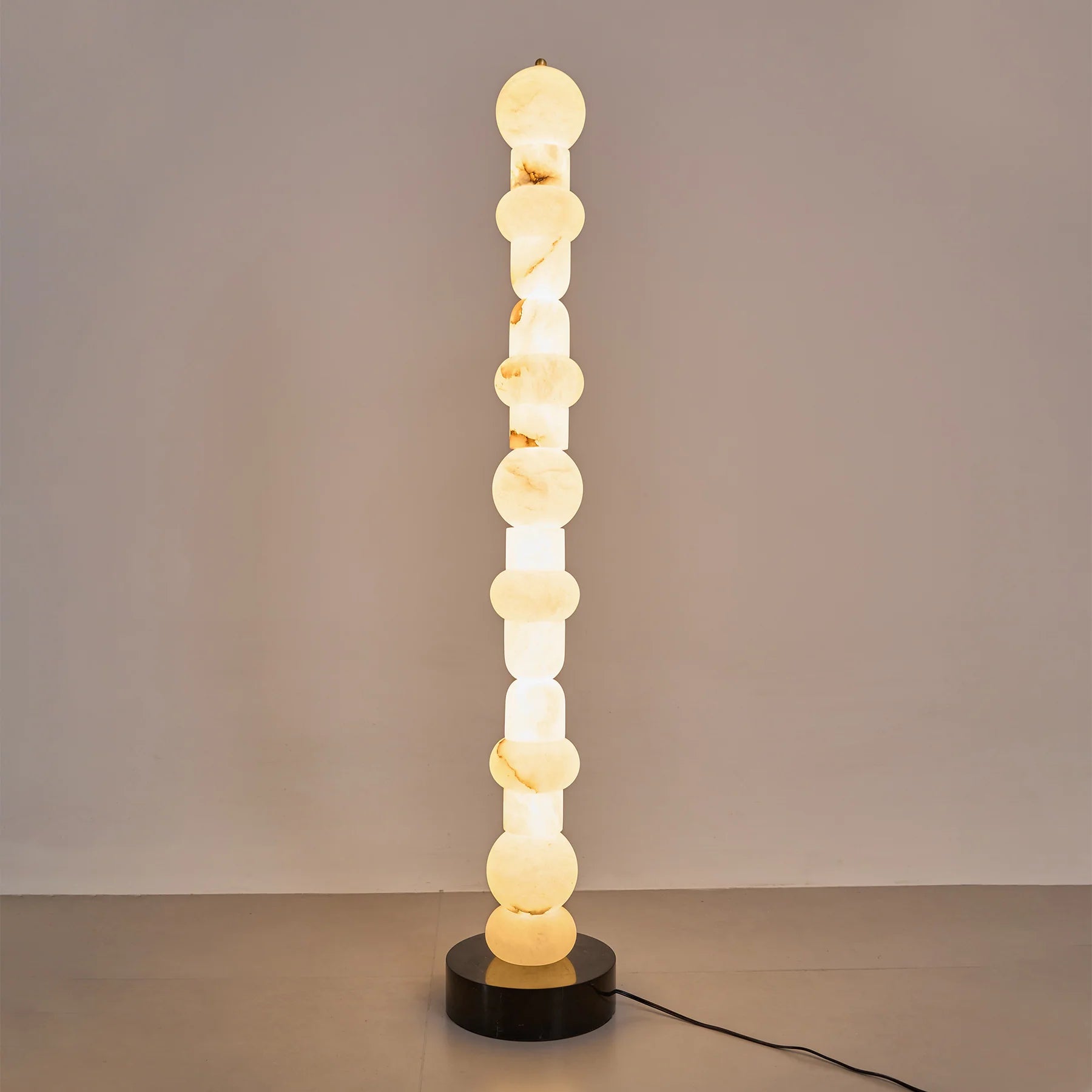 Pagoda Floor Lamp - Yiarolight