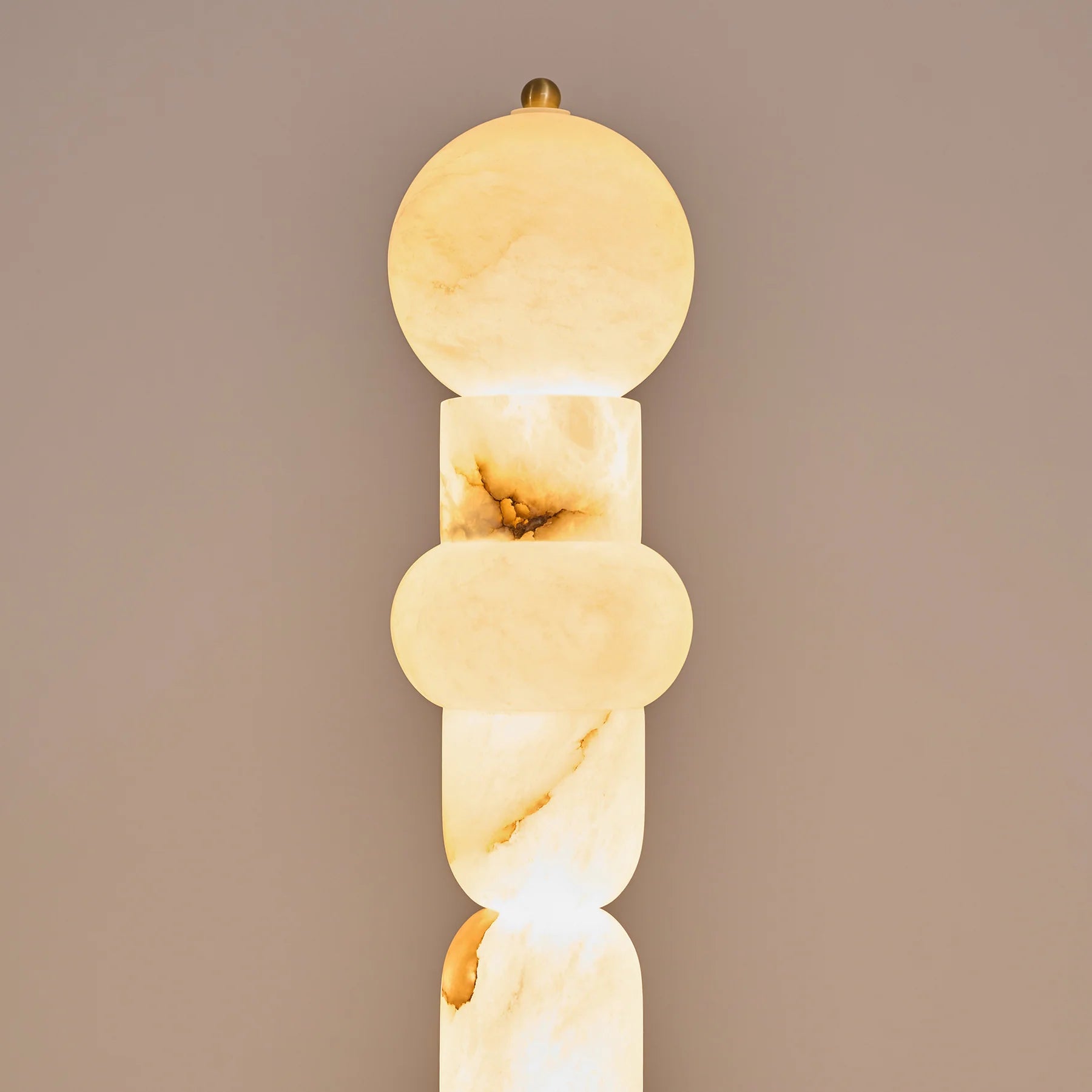 Pagoda Floor Lamp - Yiarolight