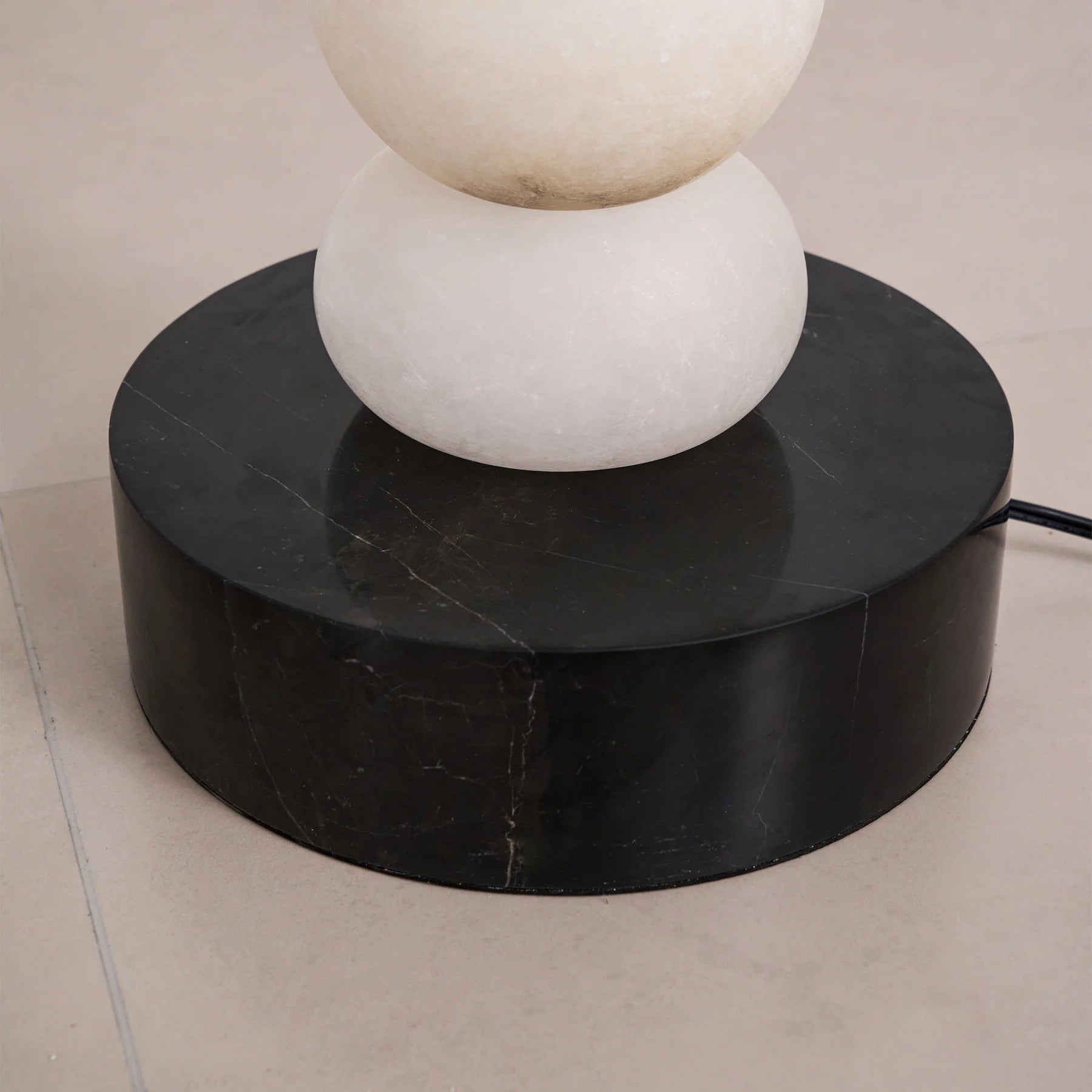 Pagoda Floor Lamp - Yiarolight