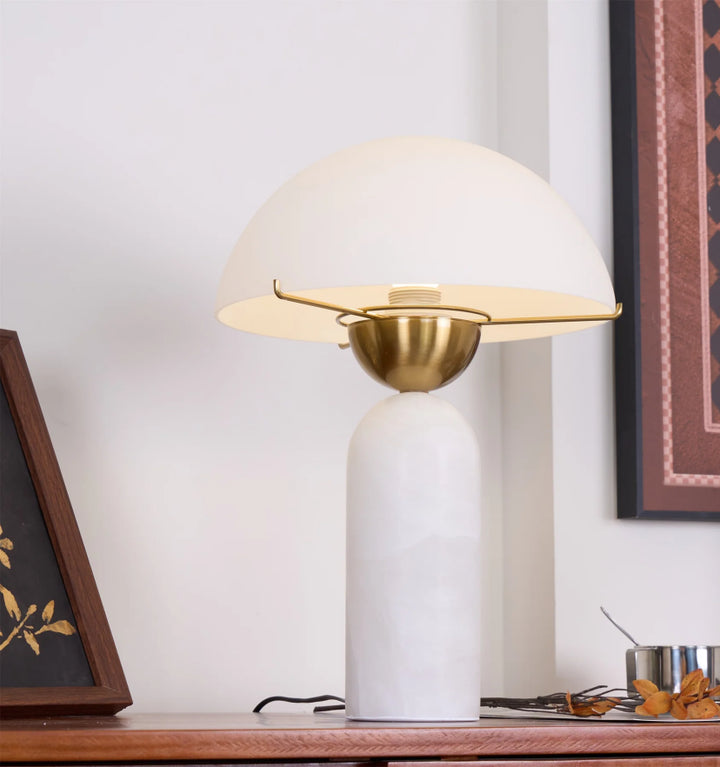 Peono Table Lamp