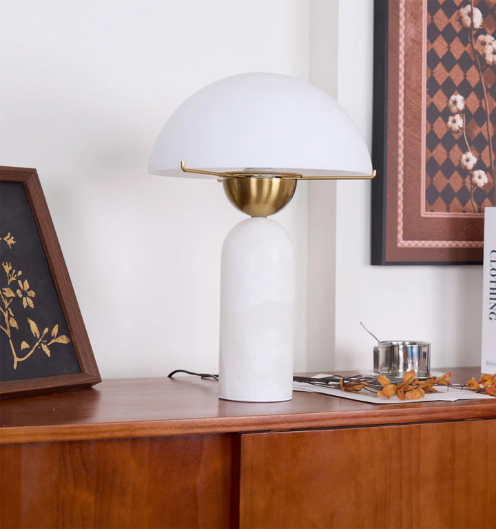 Peono Table Lamp