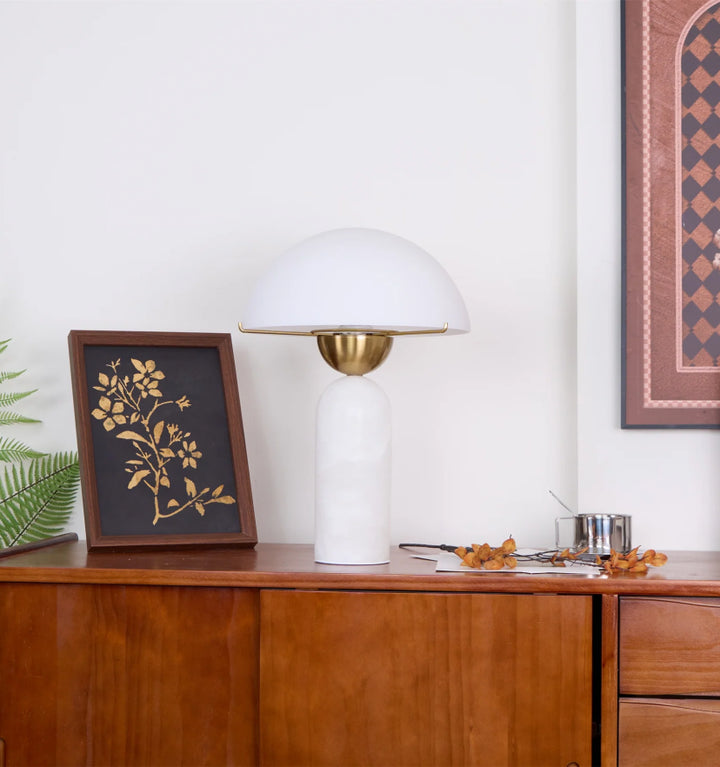 Peono Table Lamp