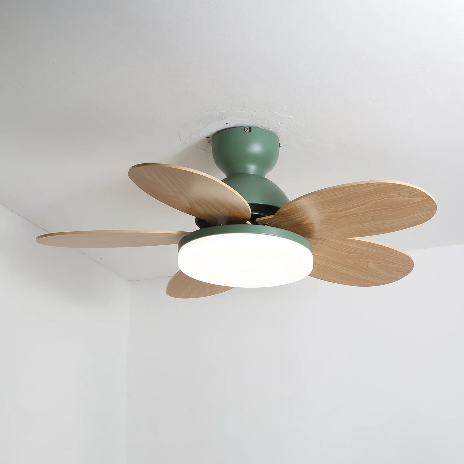 Petalo Ceiling Fan Light - Yiarolight