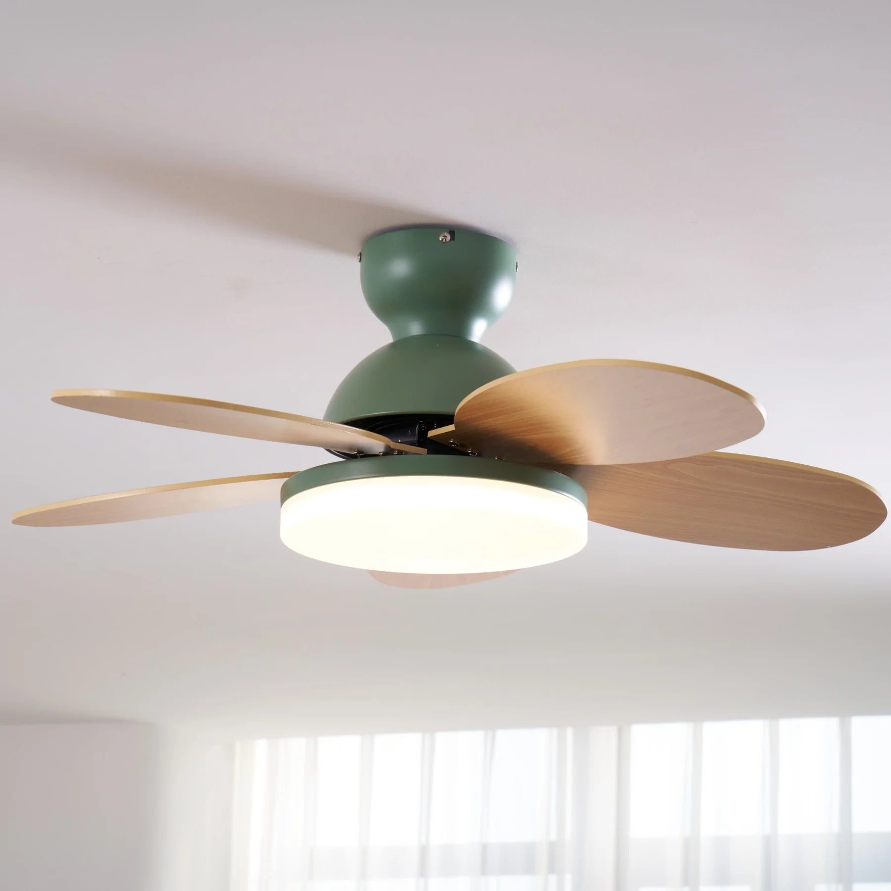 Petalo Ceiling Fan Light - Yiarolight