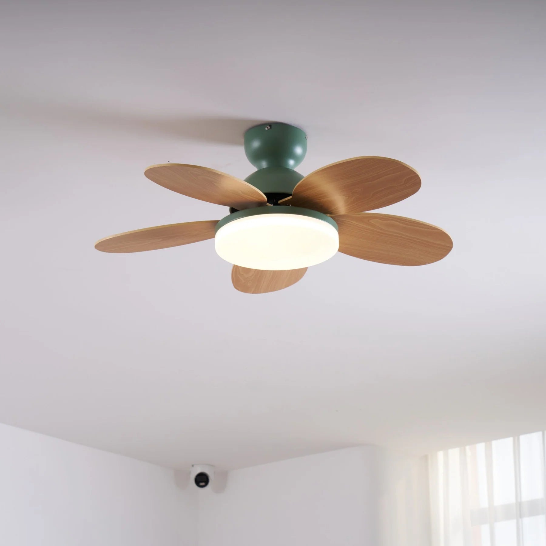 Petalo Ceiling Fan Light - Yiarolight