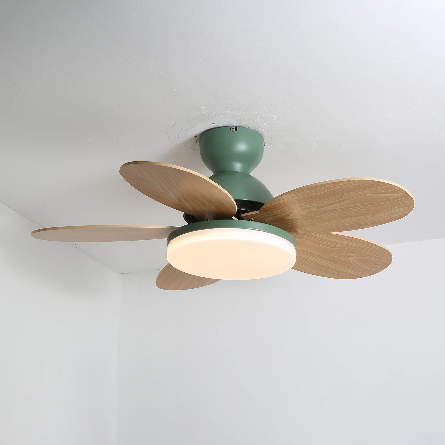 Petalo Ceiling Fan Light - Yiarolight
