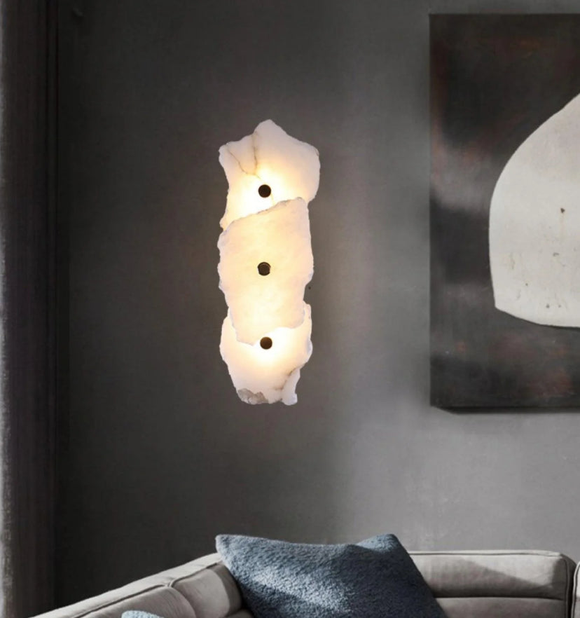 Petra Wall Lamp