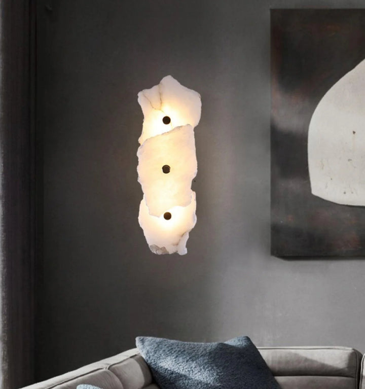 Petra Wall Lamp