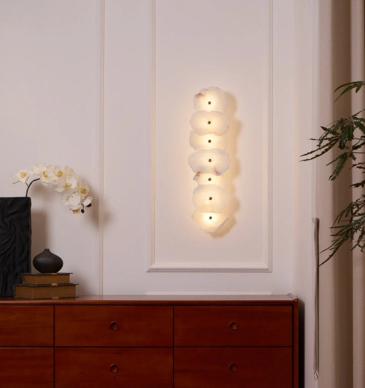 Petra Wall Lamp