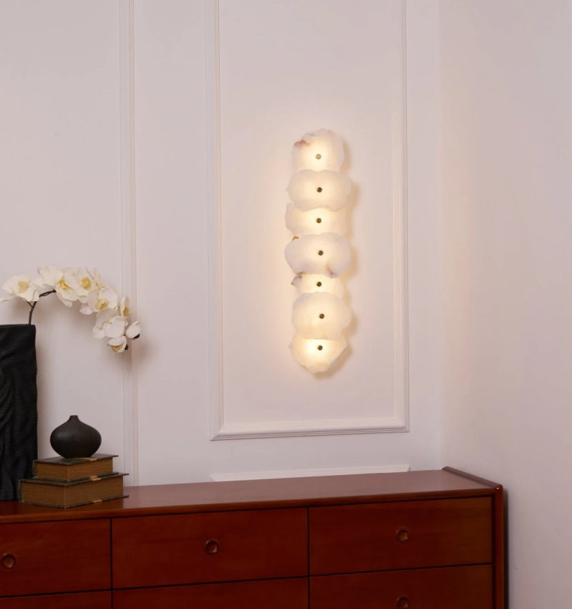 Petra Wall Lamp