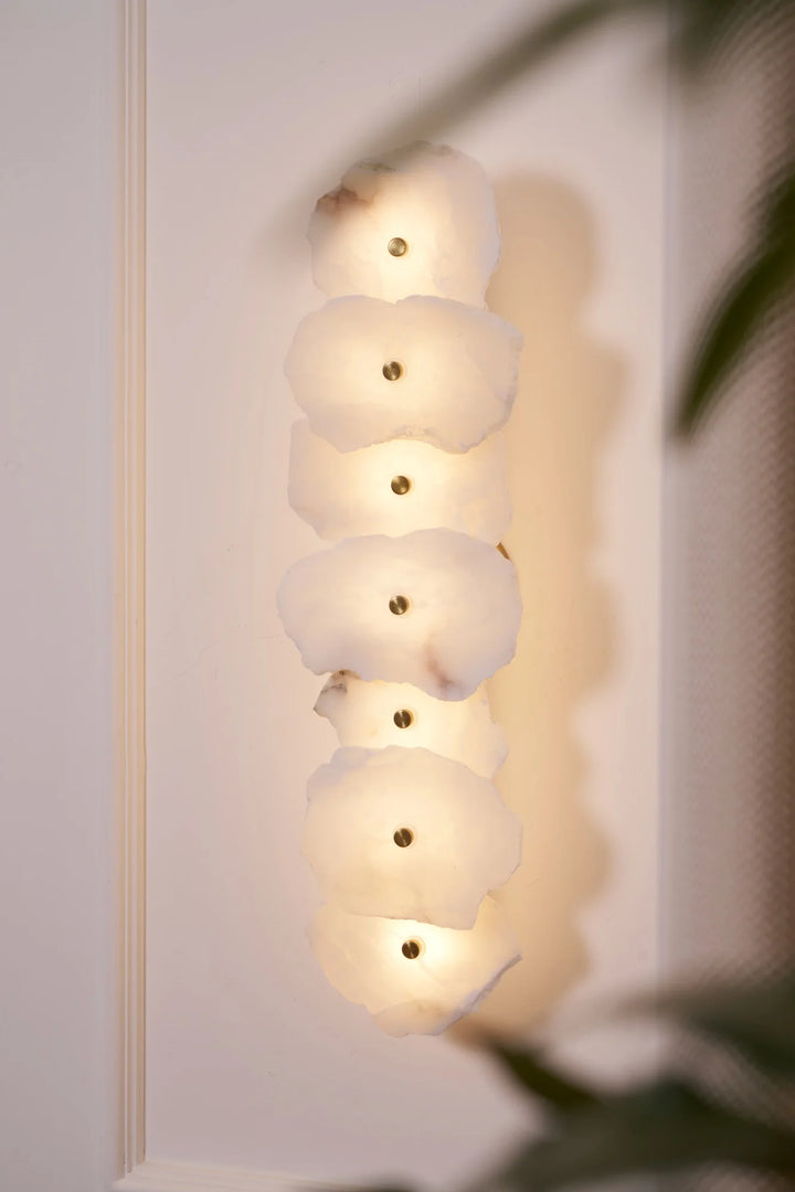 Petra Wall Lamp