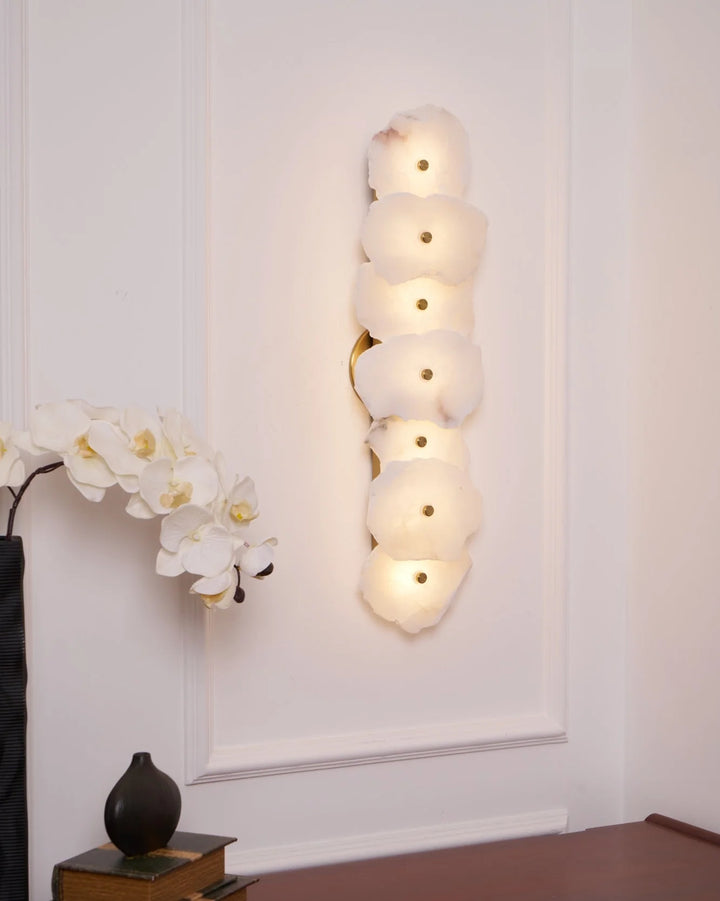 Petra Wall Lamp