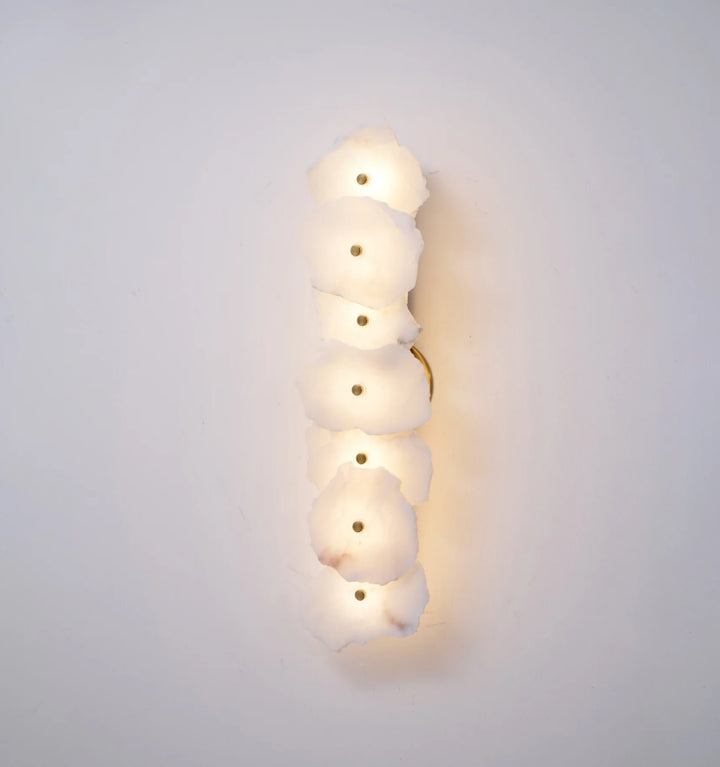 Petra Wall Lamp