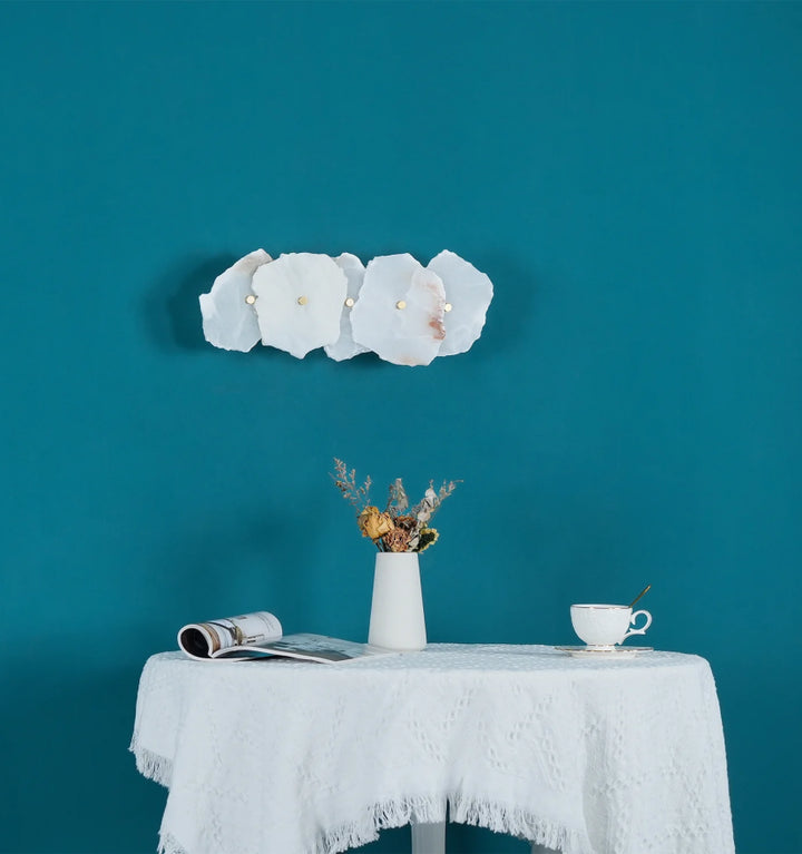 Petra Wall Lamp