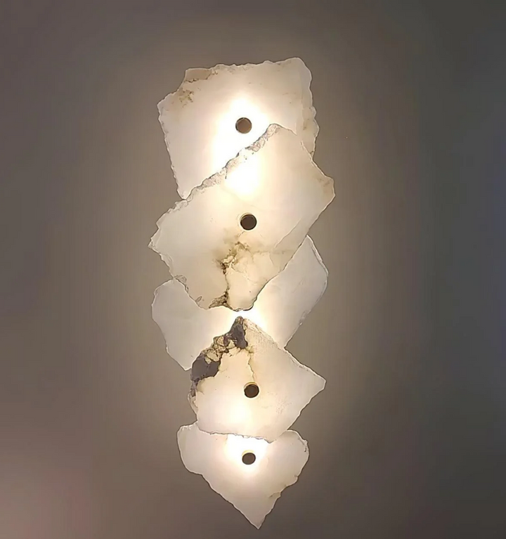Petra Wall Lamp