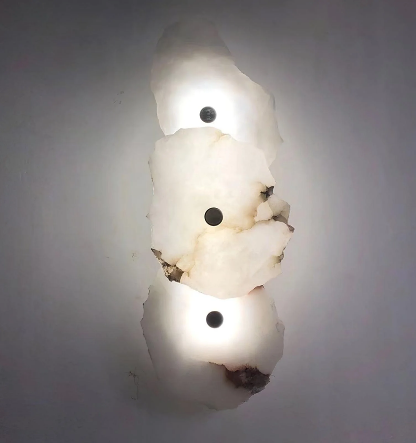 Petra Wall Lamp