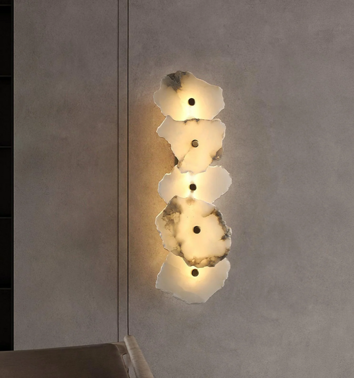 Petra Wall Lamp