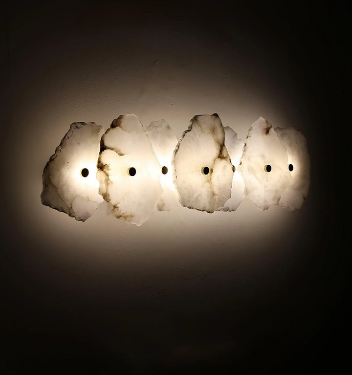 Petra Wall Lamp