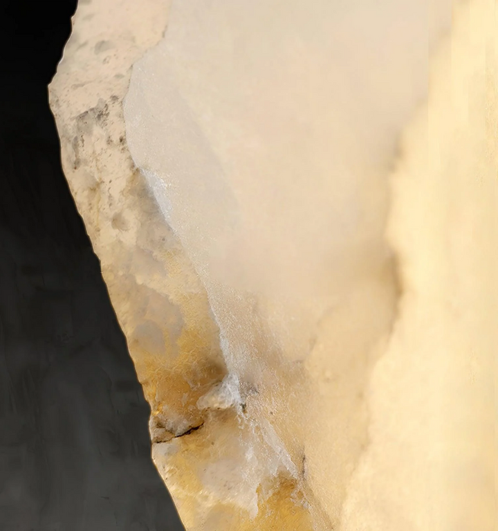 Petra Wall Lamp