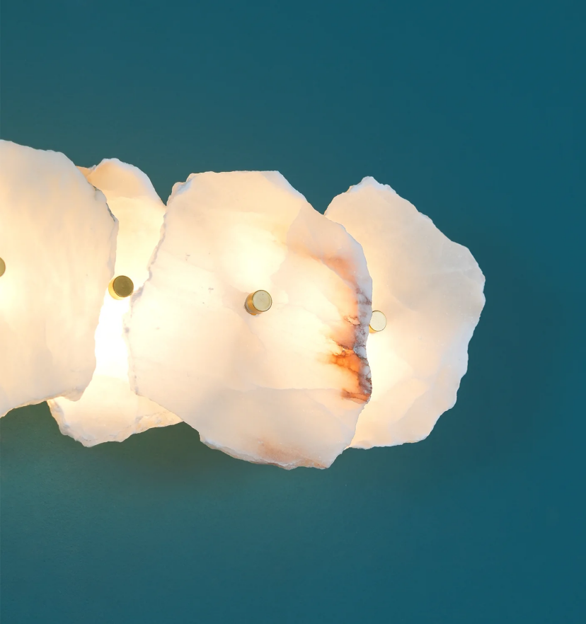 Petra Wall Lamp
