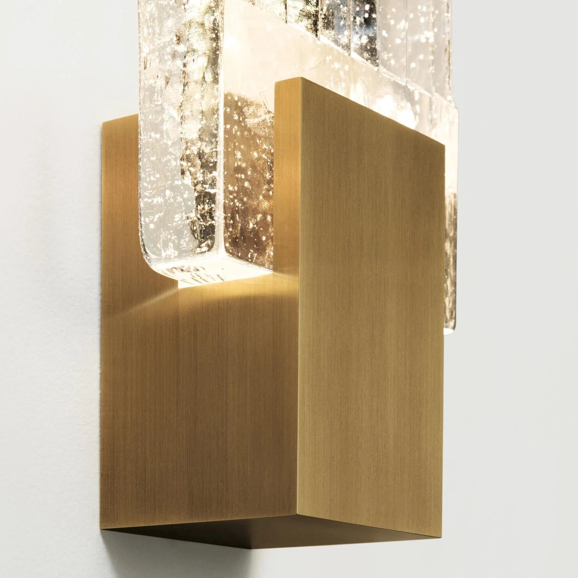 Pleated Crystal Wall Lamp - Yiarolight