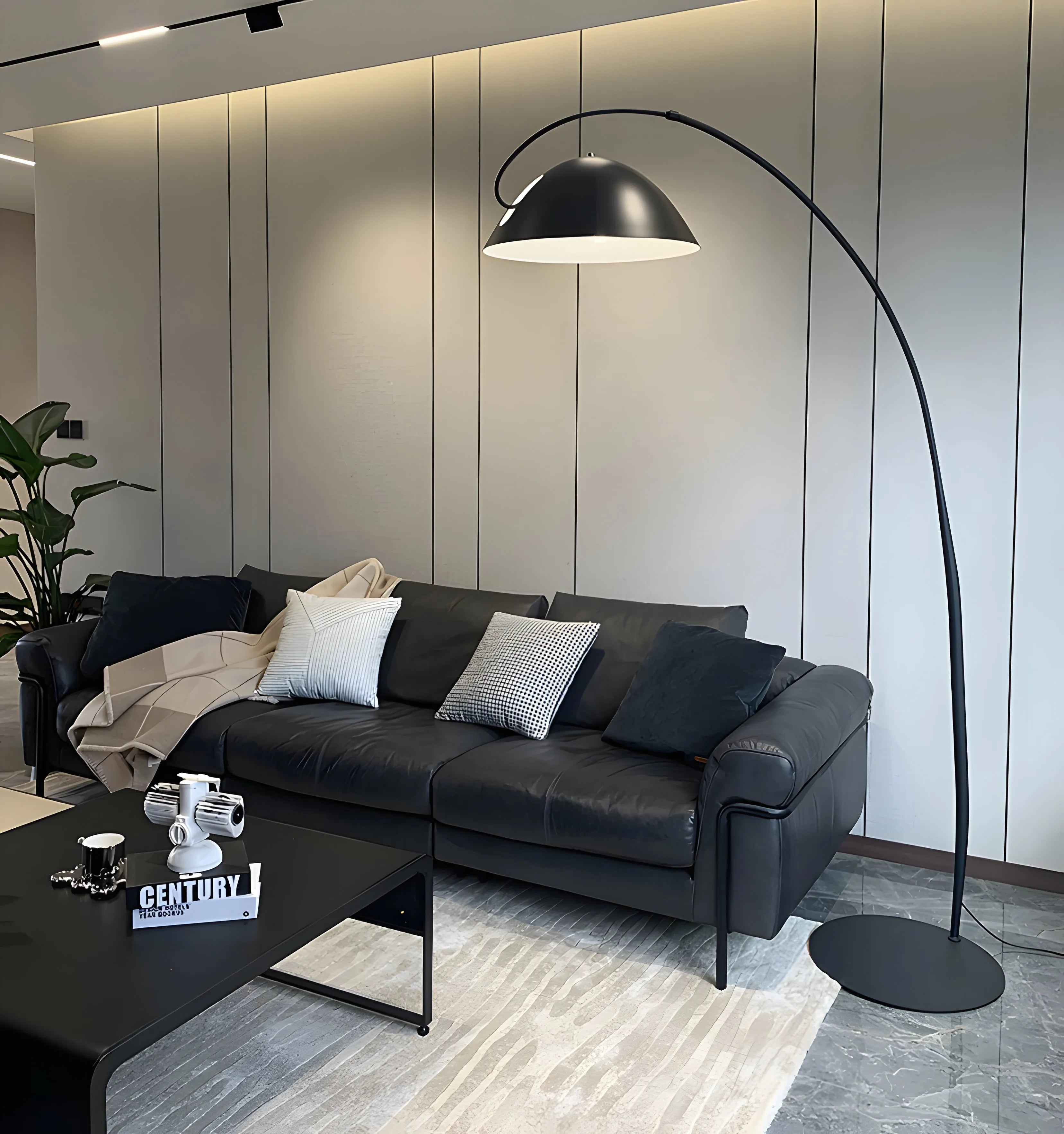 VERSE ARC FLOOR LAMP