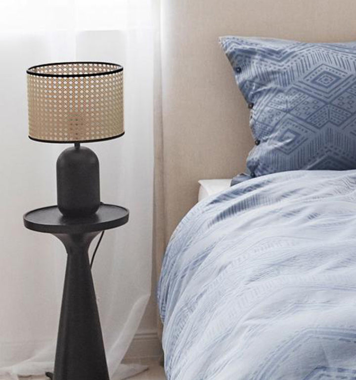 RATTAN TABLE LAMP