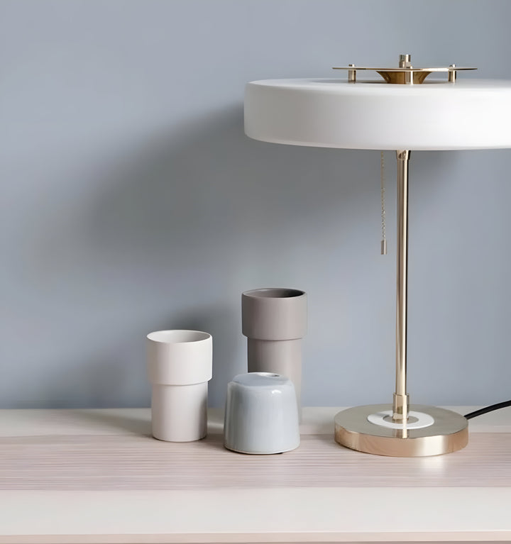 REVOLVE TABLE LAMP