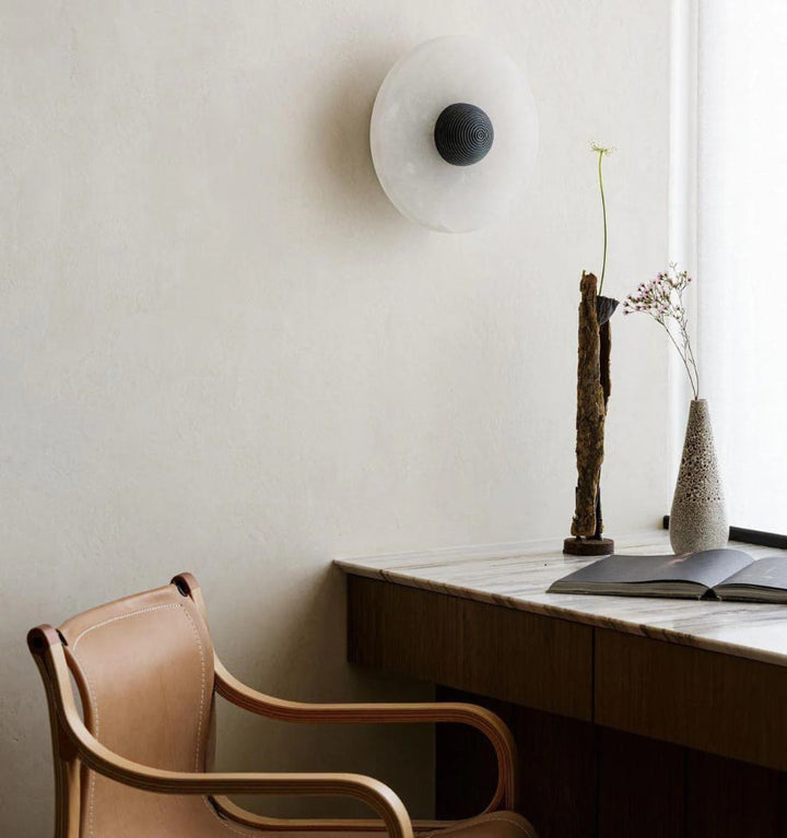 ROUND ALABASTER WALL LAMP