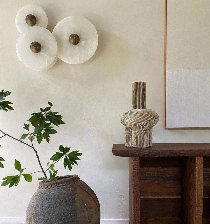 ROUND ALABASTER WALL LAMP