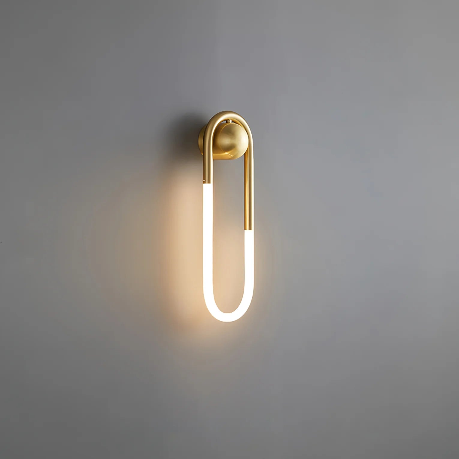 Rudi Loop Wall Lamp - Yiarolight