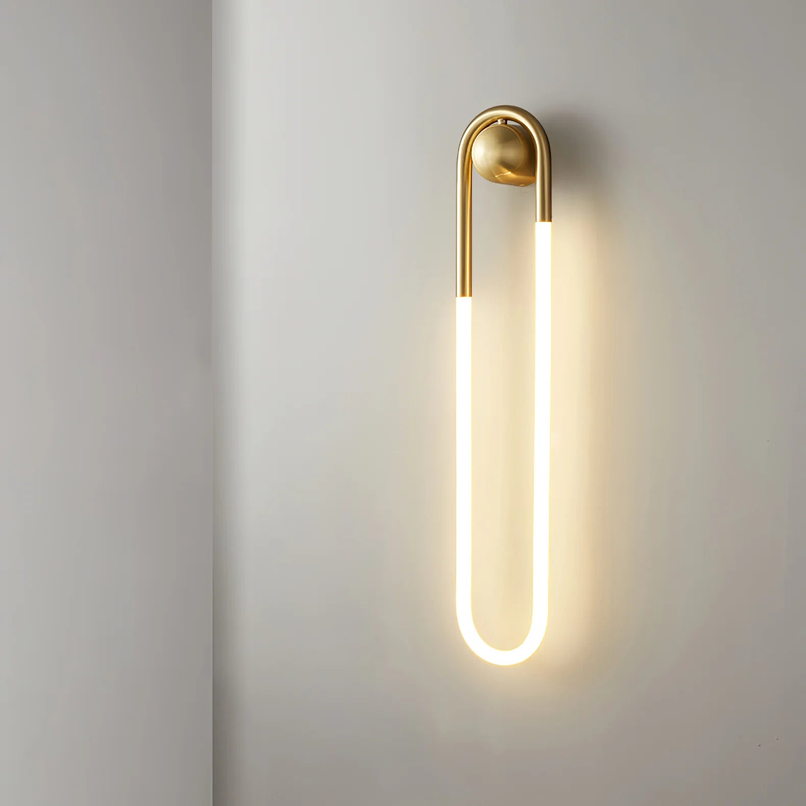Rudi Loop Wall Lamp - Yiarolight