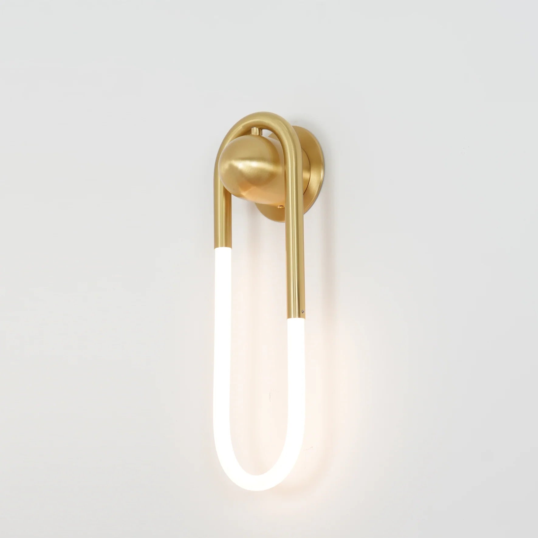 Rudi Loop Wall Lamp - Yiarolight