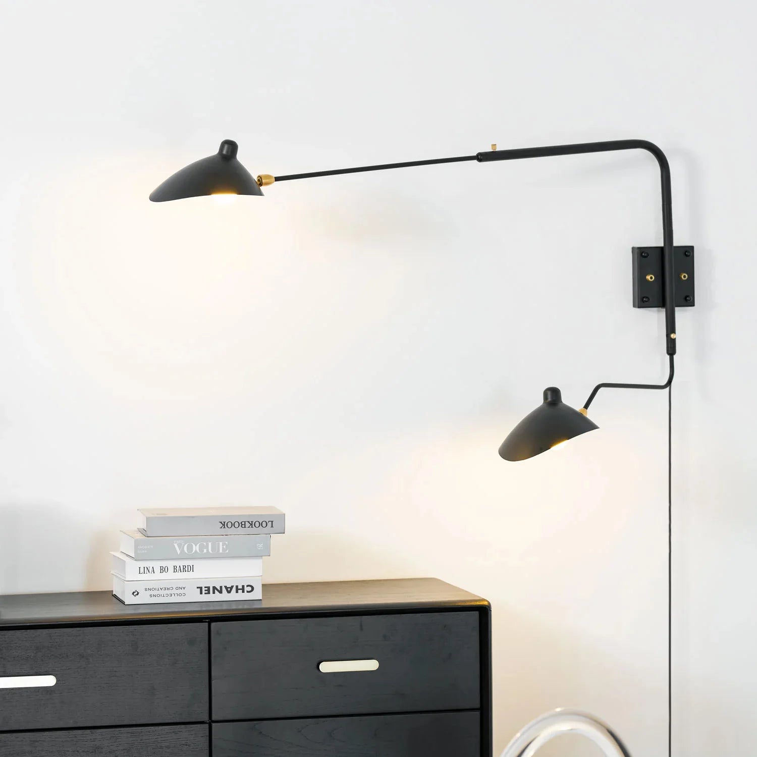 Serge Mouille Plug-in Wall Sconce - Yiarolight