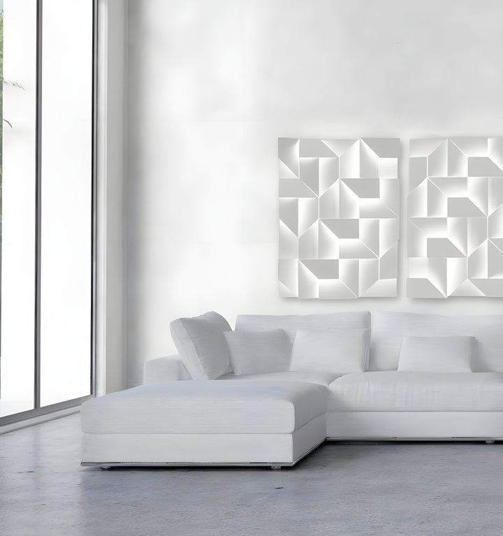 SHADOWS WALL LAMP