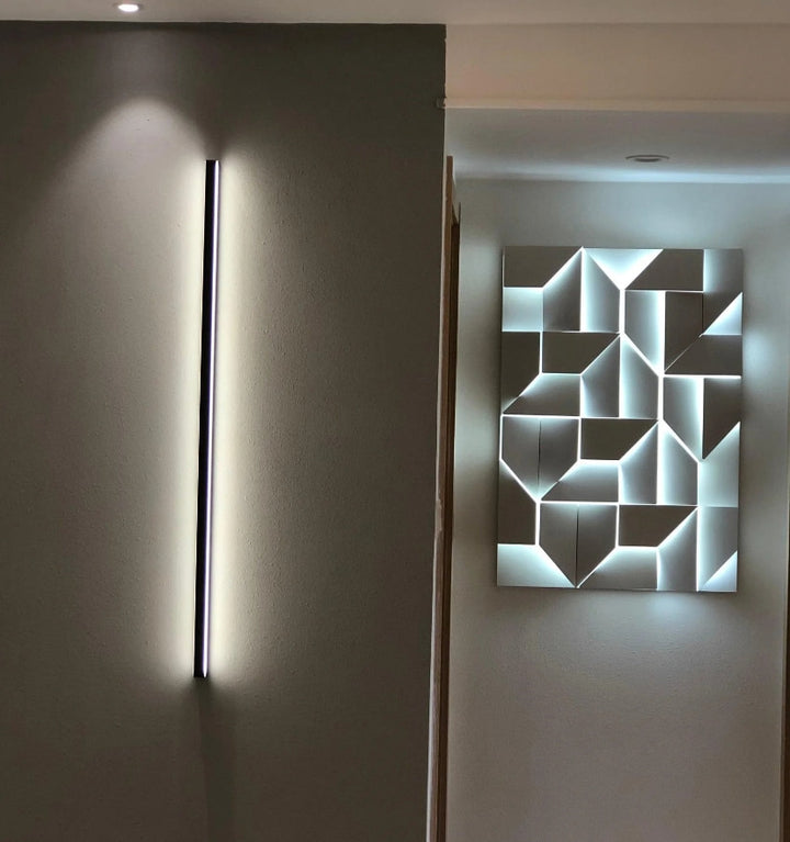 SHADOWS WALL LAMP