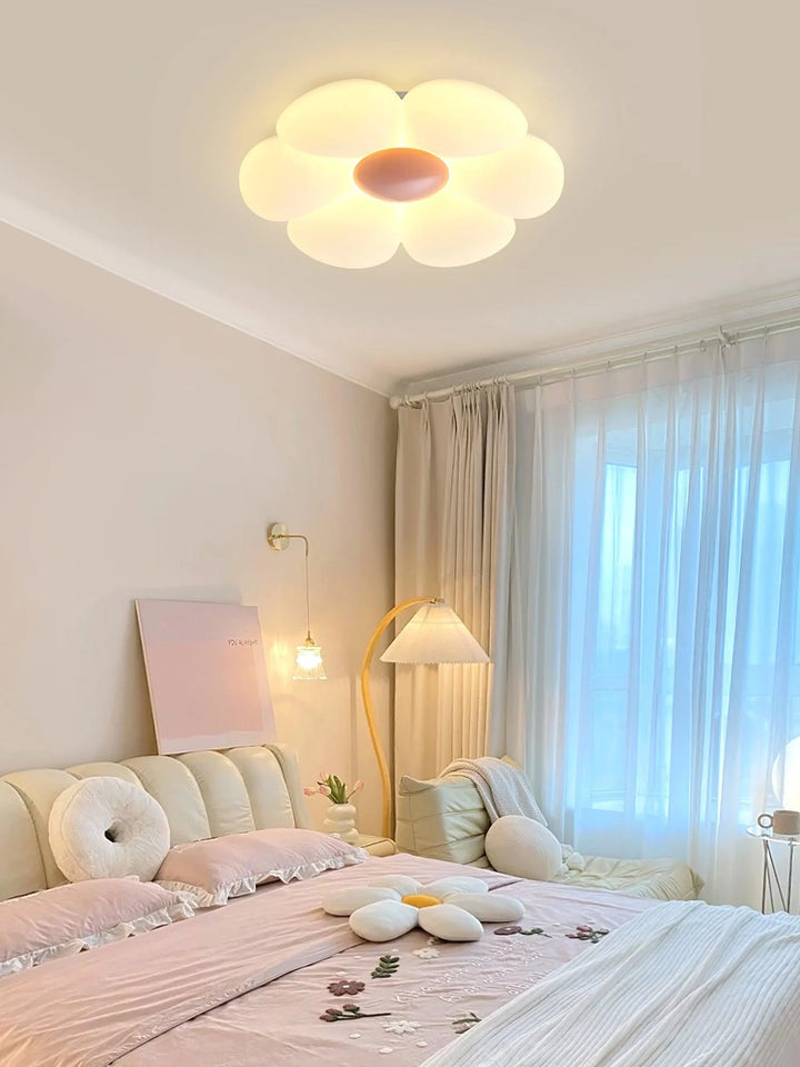 Six-leaf Flower Kids Room Ceiling Lamp