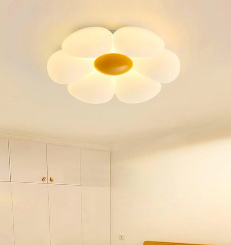 Six-leaf Flower Kids Room Ceiling Lamp