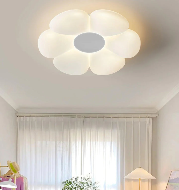Six-leaf Flower Kids Room Ceiling Lamp