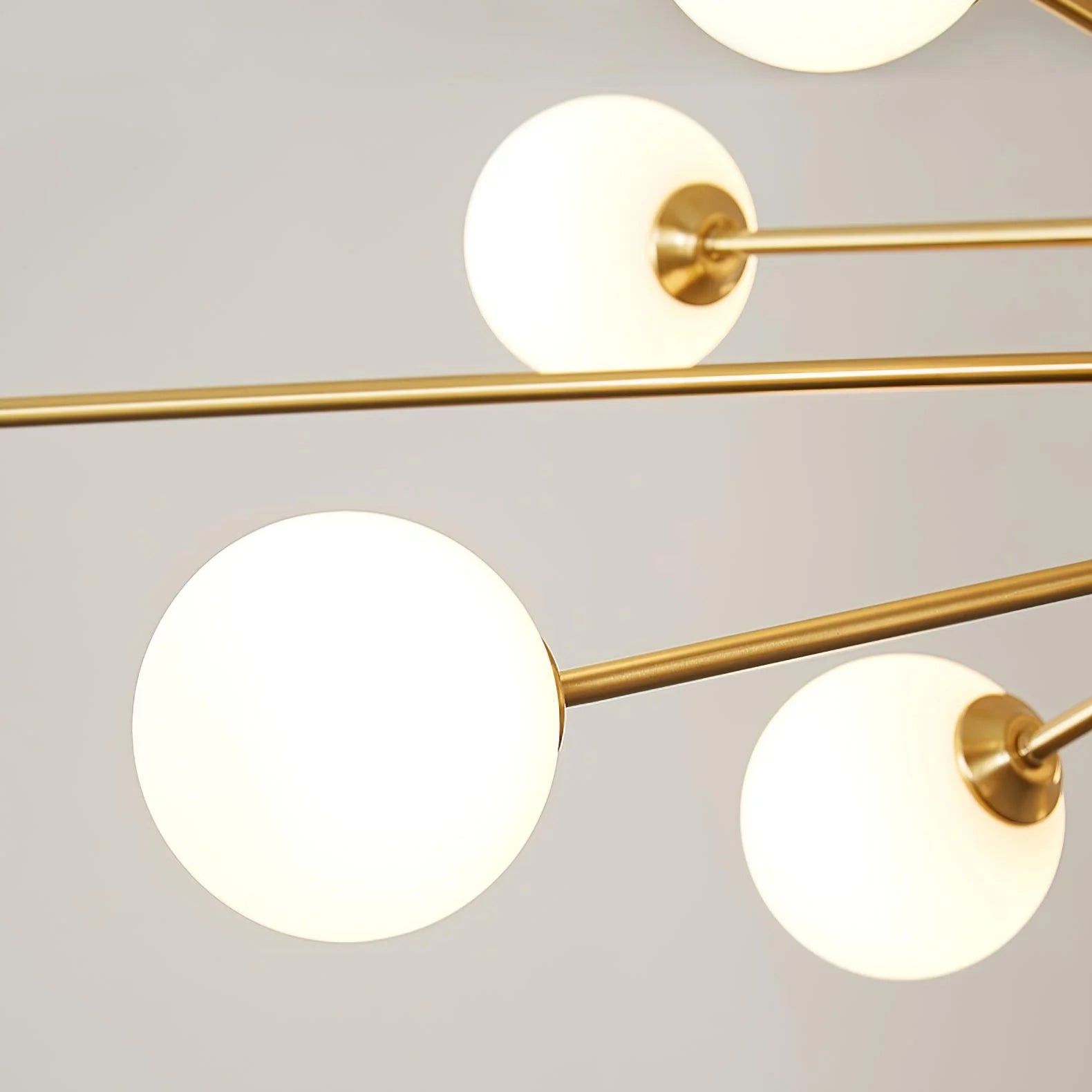 Solaire Arm Chandelier - Yiarolight