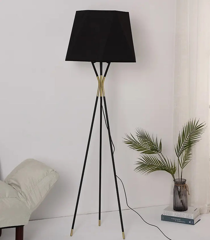 Solitaire Floor Lamp