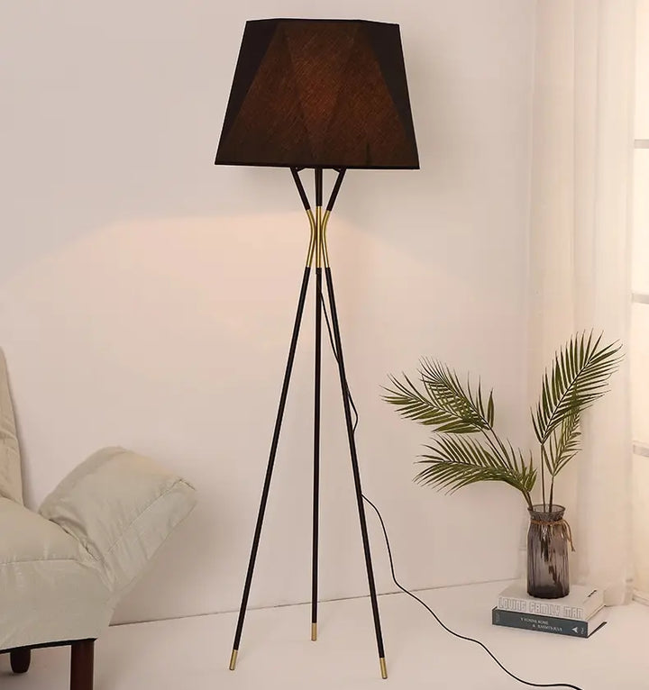 Solitaire Floor Lamp