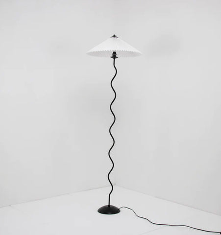 SQUIGGLE FLOOR LAMP