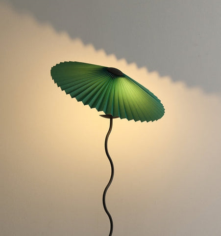 SQUIGGLE FLOOR LAMP