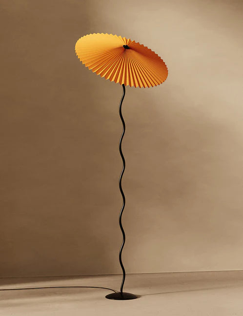 SQUIGGLE FLOOR LAMP