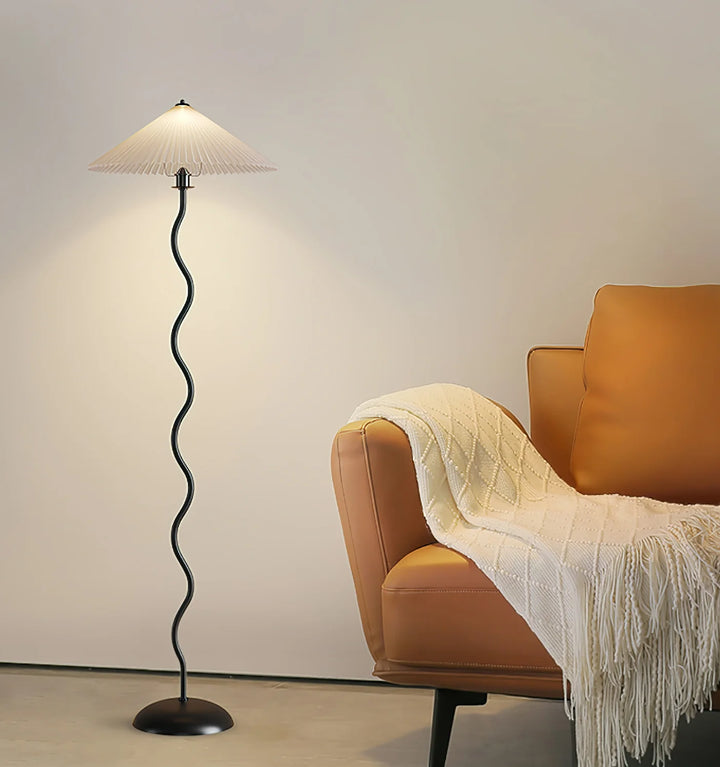 SQUIGGLE FLOOR LAMP