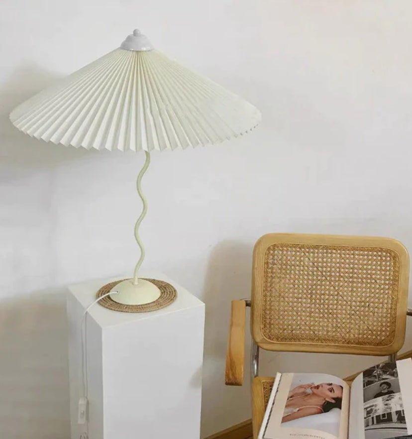 SQUIGGLE TABLE LAMP
